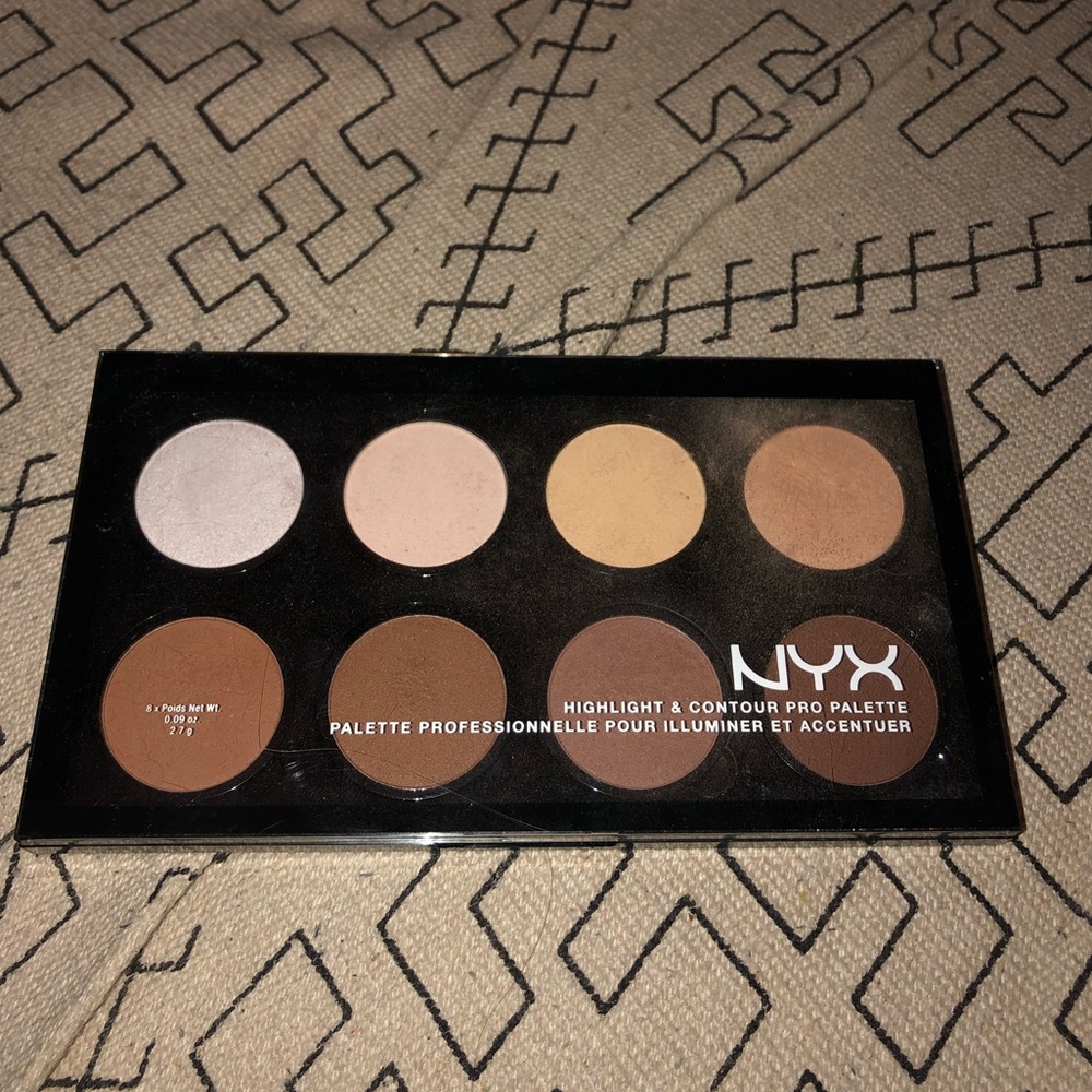 NYX highlight/contour palette